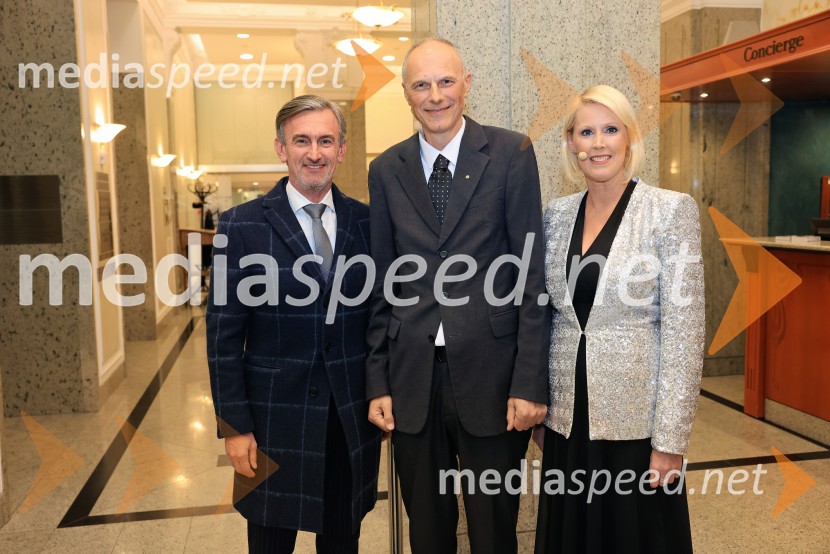  Marko Lukić, lastnik in direktor družbe Lumar IG; mag. Iztok Seljak, predsednik, Združenje Manager;  Petra Juvančič, izvršna direktorica, Združenje ManagerFranjo Bobinac je prejemnik priznanja za življenjsko delo na področju managementa 2024