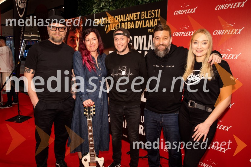  Primož Siter, glasbenik, radijski urednik, aktivist, politik;  Živa Jalovec, neodvisna strokovnjakinja za komuniciranje in vsebinski marketing;  Marko Soršak-Soki, bobnar, skupina Elvis Jackson;  Žiga  Gombač, pisatelj in pesnik, avtor stripa Cukrarna;  Estera Premk, vodja marketinga NEXT MEDIABob Dylan: Popolni neznanec, premiera v Cineplexx Ljubljana