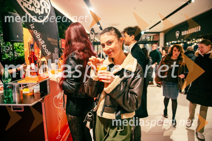  Veronika JapeljBob Dylan: Popolni neznanec, premiera v Cineplexx Ljubljana