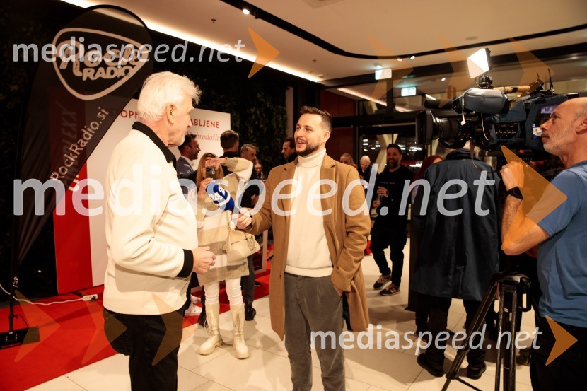  Andrej  Šifrer, glasbenik;  Alen Podlesnik, moderator, novinar POP TVBob Dylan: Popolni neznanec, premiera v Cineplexx Ljubljana