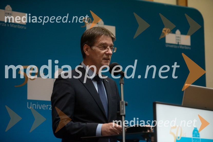 prof. dr. Zdravko Kačič, rektor Univerze v MariboruIzobraževanje kot pot do trajnostne prihodnosti na Univerzi v Mariboru