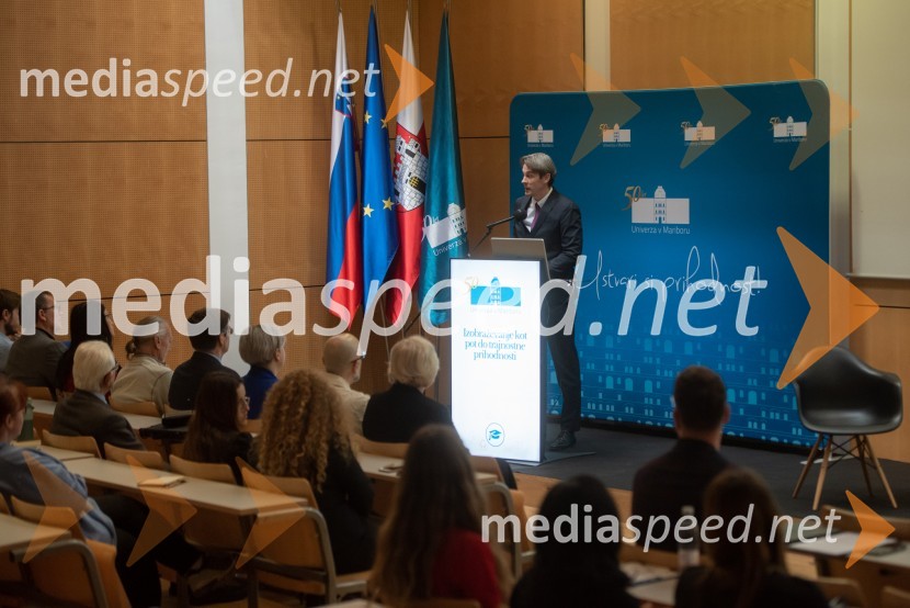 prof. dr. Zdravko Kačič, rektor Univerze v MariboruIzobraževanje kot pot do trajnostne prihodnosti na Univerzi v Mariboru