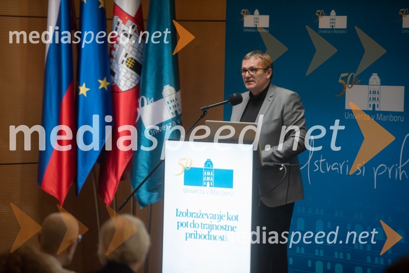  Mojmir Flisek, rektor UMIzobraževanje kot pot do trajnostne prihodnosti na Univerzi v Mariboru