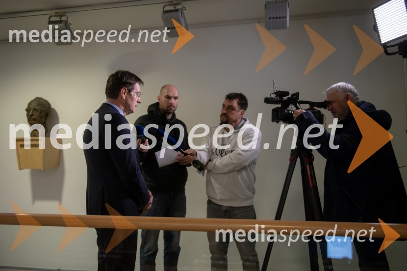 prof. dr. Zdravko Kačič, rektor Univerze v Mariboru;  ... ;  ... Izobraževanje kot pot do trajnostne prihodnosti na Univerzi v Mariboru