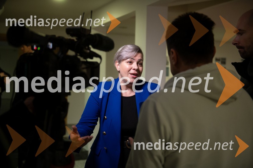 dr. Aida  Kamišalić Latifić,  Fakulteta za elektrotehniko, računalništvo in informatiko, Univerza v MariboruIzobraževanje kot pot do trajnostne prihodnosti na Univerzi v Mariboru