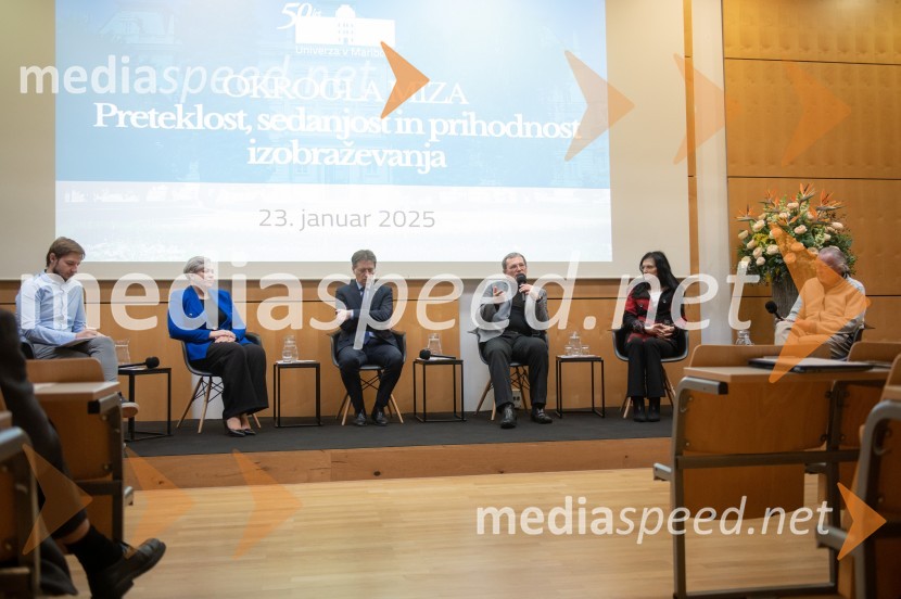  Klemen Tršinar; dr. Aida  Kamišalić Latifić,  Fakulteta za elektrotehniko, računalništvo in informatiko, Univerza v Mariboru; prof. dr. Zdravko Kačič, rektor Univerze v Mariboru;  Mojmir Flisek, rektor UM;  Ana Vovk, visokošolska učiteljica na Filozofski fakulteti UM; prof. dr.  Danijel Rebolj, profesor, nekdanji rektor, Univerza v MariboruIzobraževanje kot pot do trajnostne prihodnosti na Univerzi v Mariboru