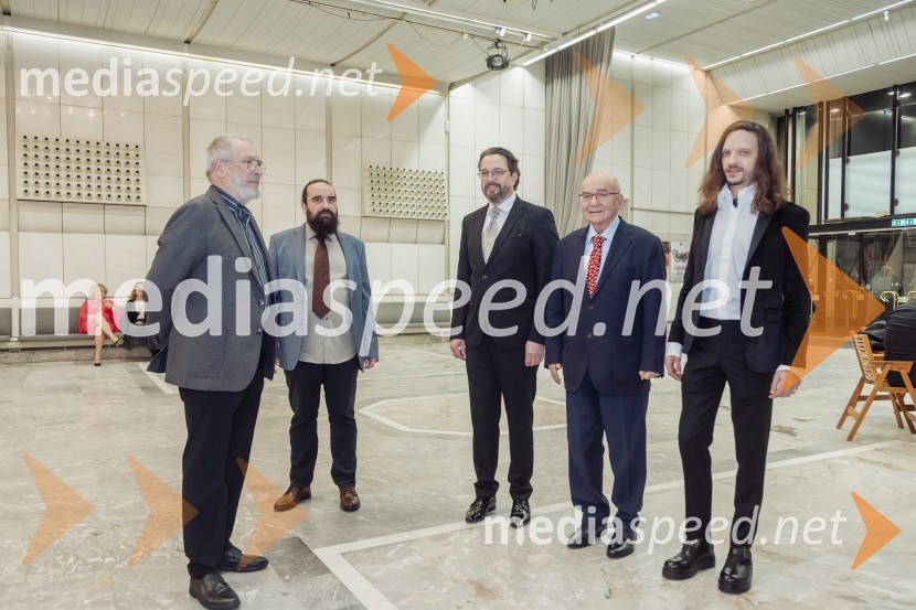  ... ;   Jure Novak, generalni direktor, Cankarjev dom;  Marko  Hribernik, direktor SNG Opera in balet Ljubljana;  Mitja Rotovnik, nekdanji direktor Cankarjevega doma;  Peter Baroš, direktor kulturno-umetniškega programa Cankarjevega domaNetopir, premiera operete v koprodukciji SNG Opera in balet Ljubljana in Cankarjevega doma