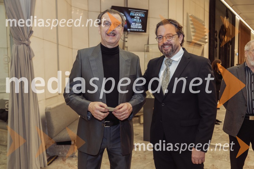  Robert  Vrčon, operni solist;  Marko  Hribernik, direktor SNG Opera in balet LjubljanaNetopir, premiera operete v koprodukciji SNG Opera in balet Ljubljana in Cankarjevega doma