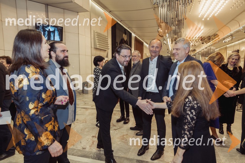 mag. Breda Pečovnik, direktorica kongresno komercialne dejavnosti Cankarjev dom;   Jure Novak, generalni direktor, Cankarjev dom;  Marko  Hribernik, direktor SNG Opera in balet Ljubljana;  ... ;  ... Netopir, premiera operete v koprodukciji SNG Opera in balet Ljubljana in Cankarjevega doma