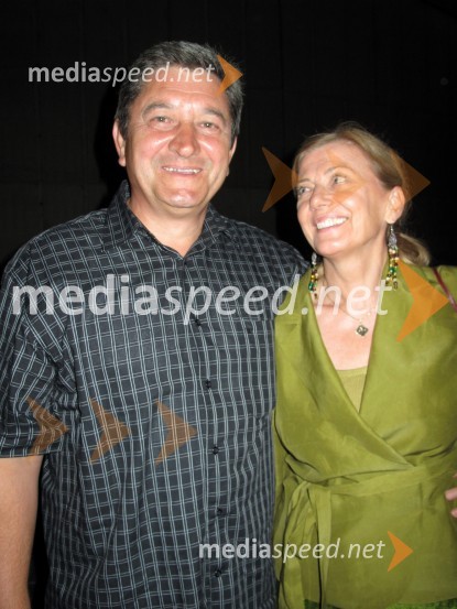 Dragomir Mikelič, vodja regionalnega centra RTV Koper in Maja Kirer, urednica radia KoperKaligula, gledališka predstava