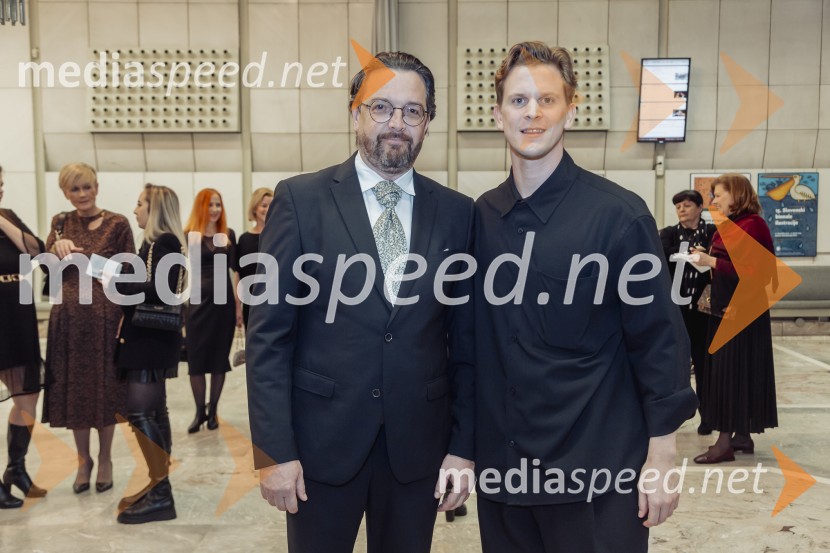  Marko  Hribernik, direktor SNG Opera in balet Ljubljana;  Lukas Zuschlag, baletnik, koreografNetopir, premiera operete v koprodukciji SNG Opera in balet Ljubljana in Cankarjevega doma