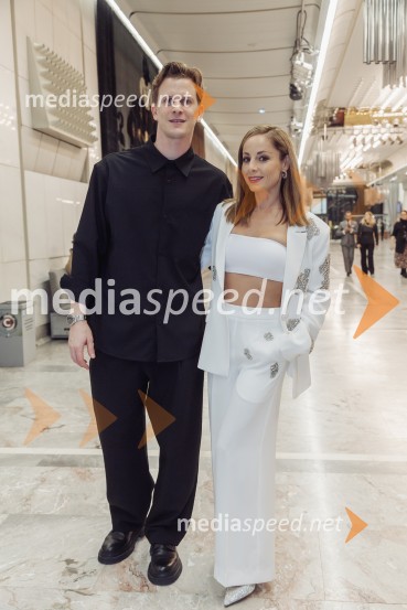  Lukas Zuschlag, baletnik, koreograf;  Ana Klašnja, balerinaNetopir, premiera operete v koprodukciji SNG Opera in balet Ljubljana in Cankarjevega doma