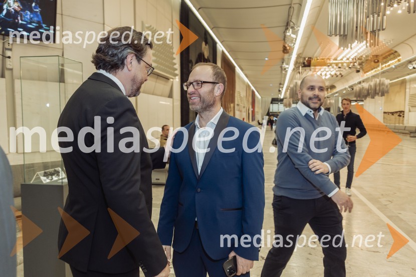  Marko  Hribernik, direktor SNG Opera in balet Ljubljana;  ... ;  ... Netopir, premiera operete v koprodukciji SNG Opera in balet Ljubljana in Cankarjevega doma