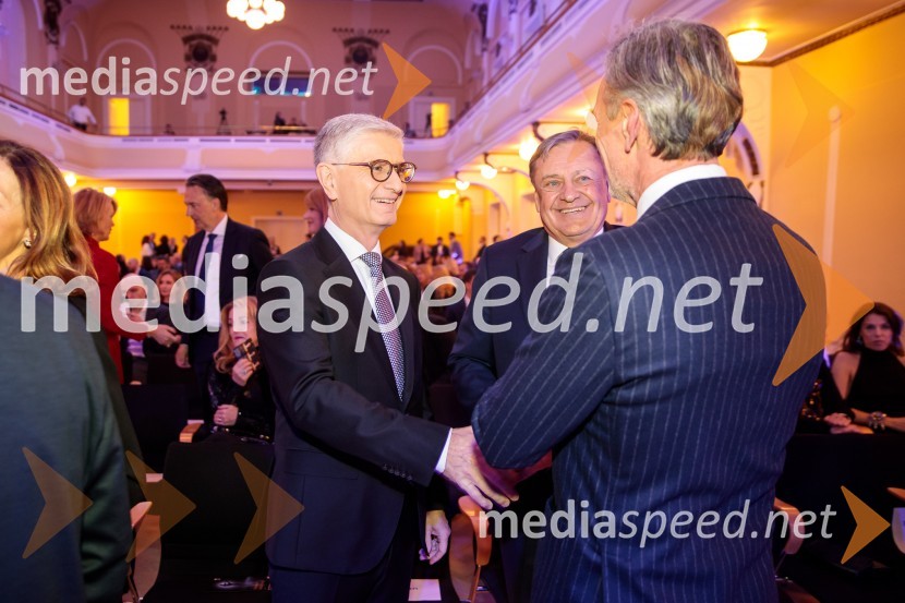  Franjo Bobinac, predsednik, Olimpijski komite Slovenije;  Zoran Janković, župan, Mestna občina LjubljanaFranjo Bobinac je prejemnik priznanja za življenjsko delo na področju managementa 2024