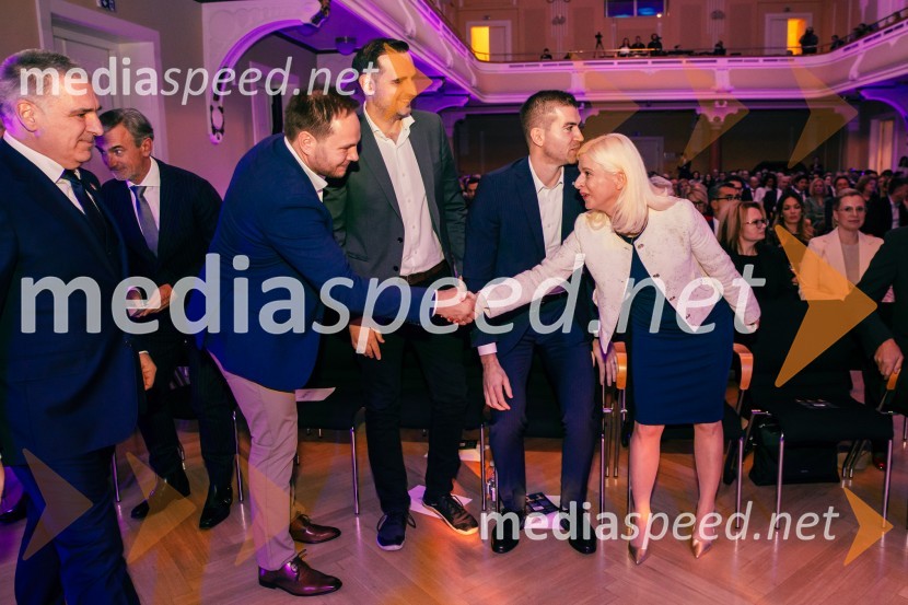  Marko Lotrič, predsednik, Državni svet;  ... ;  ... ;  Samo Kumar, generalni direktor podjetja Bankart ter mladi manager leta 2024;  Ksenija Klampfer, generalna sekretarka ministrice za digitalizacijoFranjo Bobinac je prejemnik priznanja za življenjsko delo na področju managementa 2024