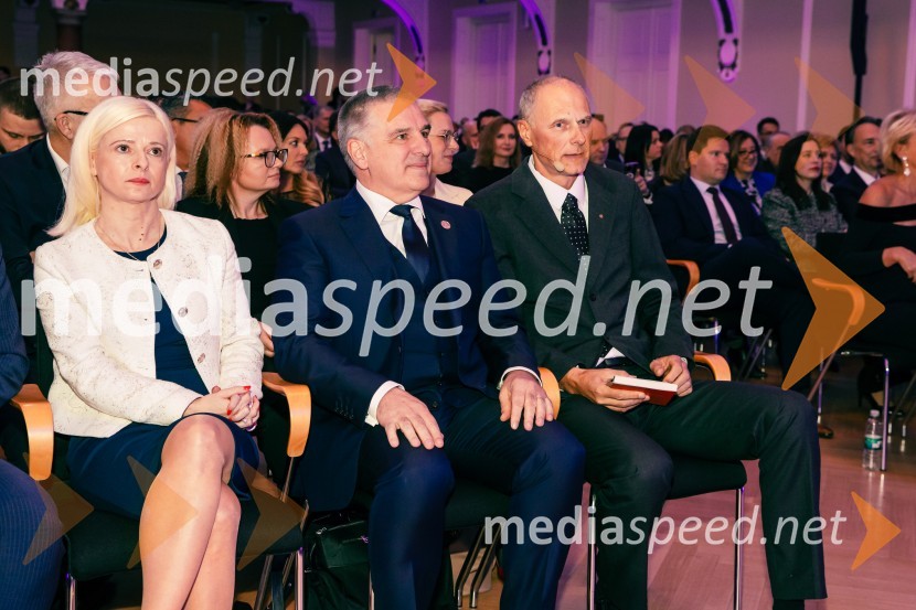  Ksenija Klampfer, generalna sekretarka ministrice za digitalizacijo;  Marko Lotrič, predsednik, Državni svet; mag. Iztok Seljak, predsednik, Združenje ManagerFranjo Bobinac je prejemnik priznanja za življenjsko delo na področju managementa 2024