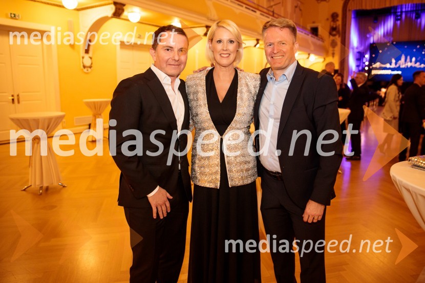  Tomaž Orešič, podpredsednik skupine Resalta;  Petra Juvančič, izvršna direktorica, Združenje ManagerFranjo Bobinac je prejemnik priznanja za življenjsko delo na področju managementa 2024