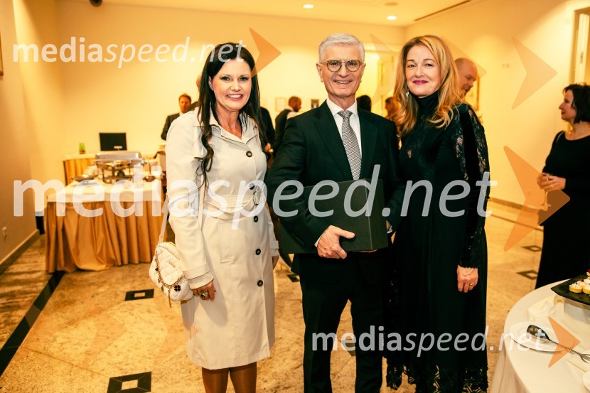  Andreja Jernejčič, direktorica podjetja za piar, digitalni piar, komuniciranje, treninge javnega nastopanja in izobraževanja Lin&Nil;  Franjo Bobinac, predsednik, Olimpijski komite Slovenije;  Polona Bobinac, izvršna direktorica prodaje, GorenjeFranjo Bobinac je prejemnik priznanja za življenjsko delo na področju managementa 2024