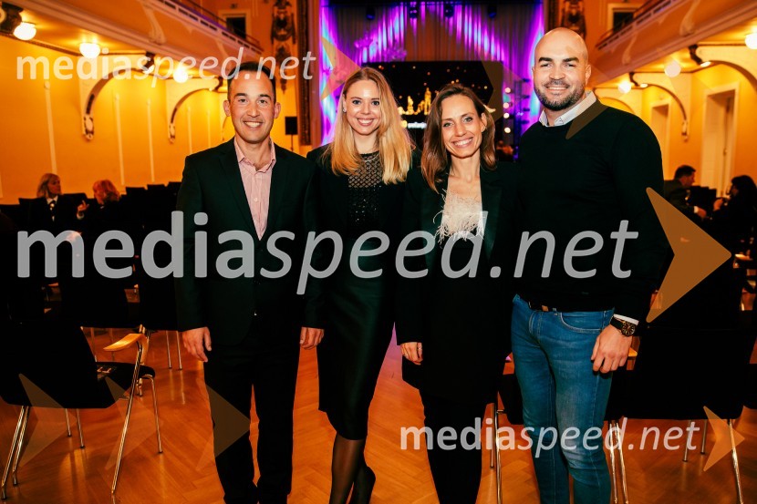  Dejan Mačešić;  Anabelle Logar;  Ajda  Tratar, Združenje Manager;  Sašo Živković, direktor družbe IntermaticFranjo Bobinac je prejemnik priznanja za življenjsko delo na področju managementa 2024