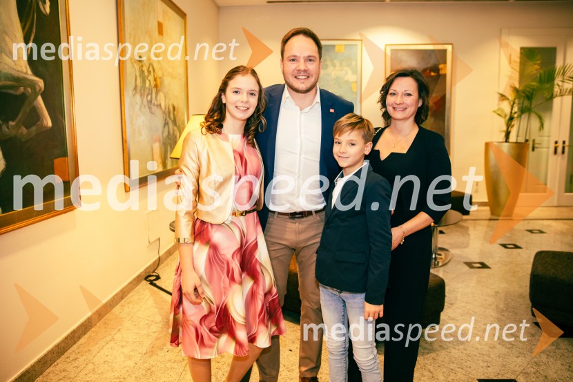 Franjo Bobinac je prejemnik priznanja za življenjsko delo na področju managementa 2024