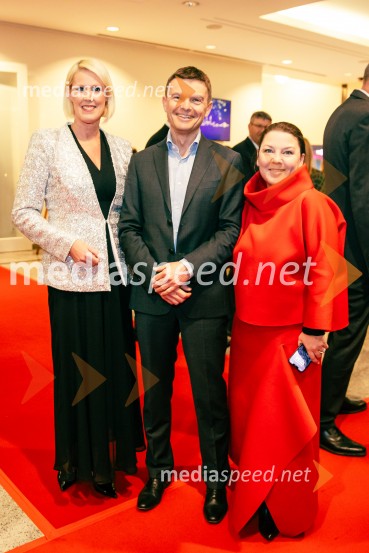  Petra Juvančič, izvršna direktorica, Združenje Manager; mag. Boštjan Škufca Zaveršek, podpredsednik uprave, Telekom Slovenija;  Tjaša Kolenc Filipčič, vodja upravljanja z blagovno znamko in direktorica marketinga v Skupini TriglavFranjo Bobinac je prejemnik priznanja za življenjsko delo na področju managementa 2024