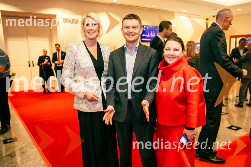  Petra Juvančič, izvršna direktorica, Združenje Manager;  ... ;  Tjaša Kolenc Filipčič, vodja upravljanja z blagovno znamko in direktorica marketinga v Skupini TriglavFranjo Bobinac je prejemnik priznanja za življenjsko delo na področju managementa 2024