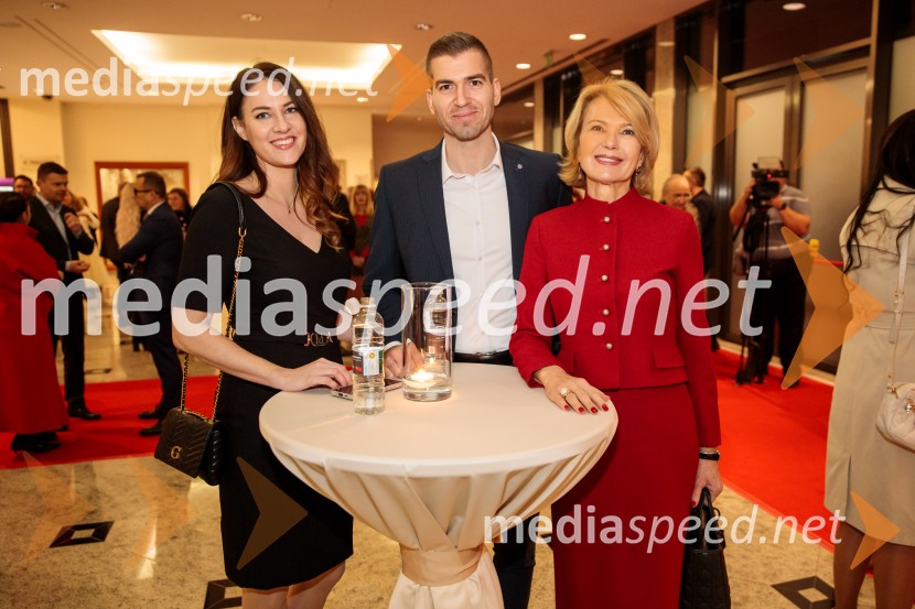  ... ;  Samo Kumar, generalni direktor podjetja Bankart ter mladi manager leta 2024;  Nevenka Črešnar Pergar, lastnica in direktorica podjetja NP ConsultingFranjo Bobinac je prejemnik priznanja za življenjsko delo na področju managementa 2024