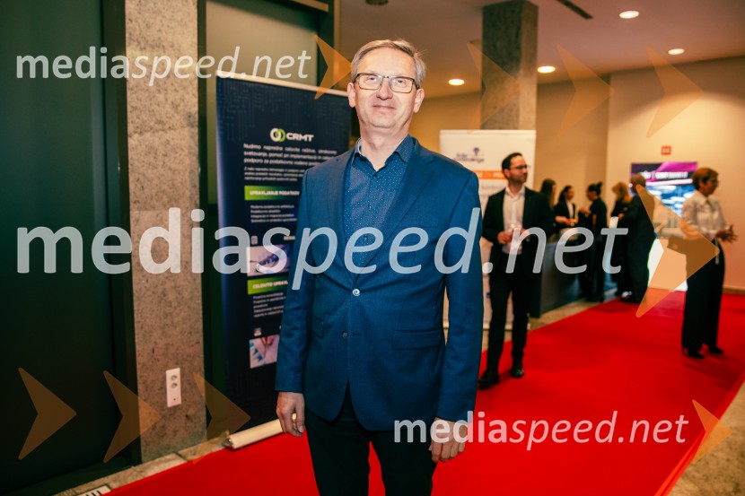 Franjo Bobinac je prejemnik priznanja za življenjsko delo na področju managementa 2024