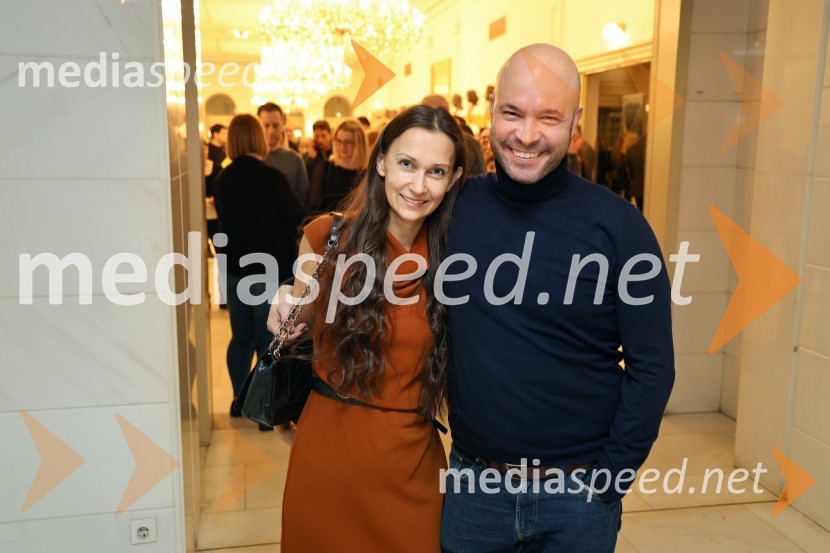  Marina  Popovič Frangež;  Matevž Frangež, državni sekretarSiddharta z ekskluzivnim koncertom Razelektreno