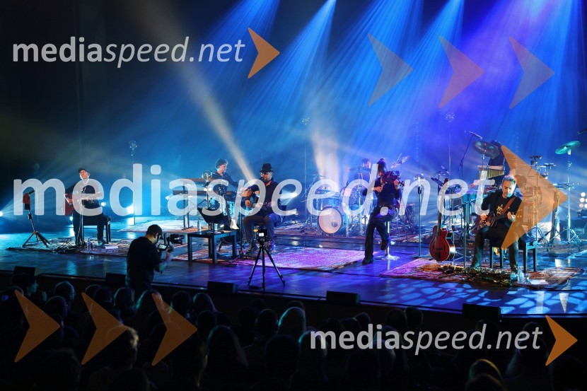  Primož  Benko, glasbenik, Siddharta;  Nejc  Škofic, glasbenik;  Tomi Meglič, glasbenik, pevec skupine Siddharta;  Boštjan Meglič, glasbenik, Siddharta;  Izabela Hace, violinistka;  Martin Janežič - Buco, glasbenik, Hamo & Tribute 2 Love;  Jani Hace, glasbenik, SiddhartaSiddharta z ekskluzivnim koncertom Razelektreno