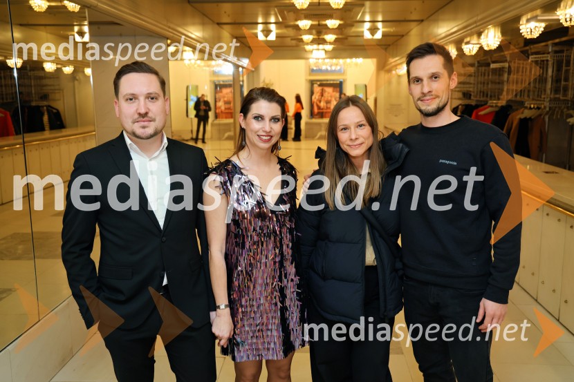  Matjaž Merlak;  Doris Gomolj, fotografinja;  Petra Greiner Merlak, ustanoviteljica Zavoda 13, Slovenska leta 2017;  Rene Gomolj, fotografDr. Samo Zver je izrekel Bob leta 2024