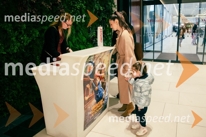  ... ;  Nina Klinar, glasbenica;  ... Medvedek Paddington v džungli, premiera v Cineplexx Ljubljana