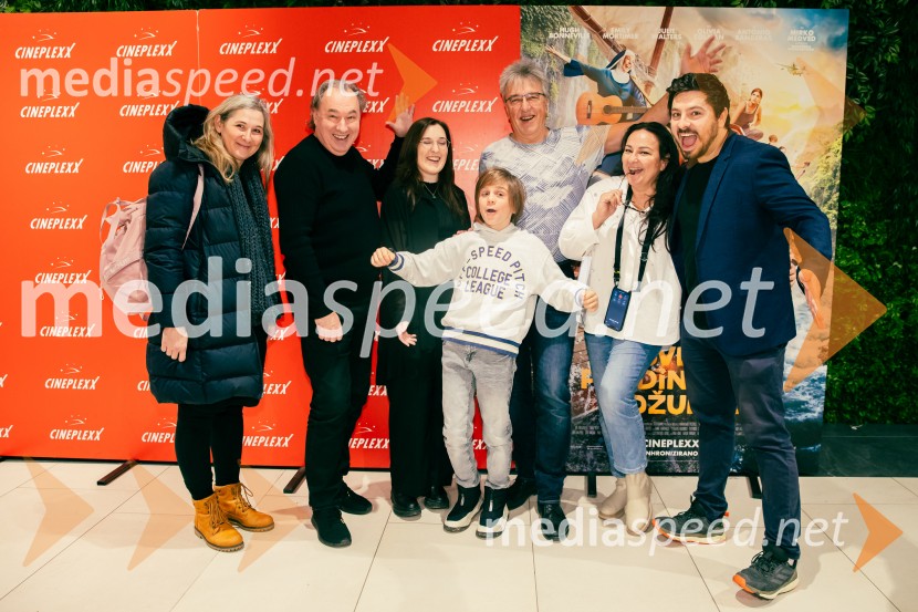  ... ;  Marjan Bunič, pevec, voditelj, Radio Ognjišče;  ... ;  Patrik Novak;  Vojko Sfiligoj, skladatelj;  ... ;  Marko KvarMedvedek Paddington v džungli, premiera v Cineplexx Ljubljana