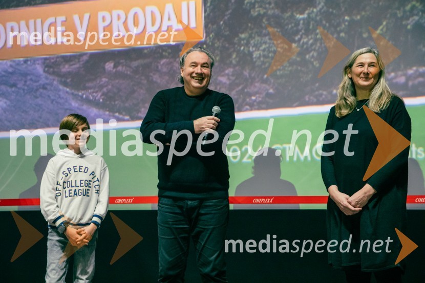  Patrik Novak;  Marjan Bunič, pevec, voditelj, Radio Ognjišče;  ... Medvedek Paddington v džungli, premiera v Cineplexx Ljubljana