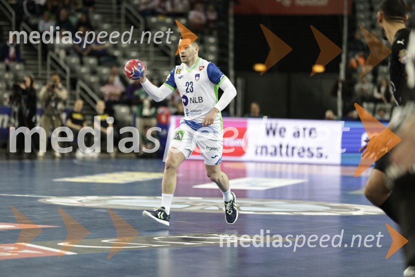  Miha Zarabec, rokometašSlovenski rokometaši po dramatični tekmi z Egiptom izpadli iz boja za četrtfinale