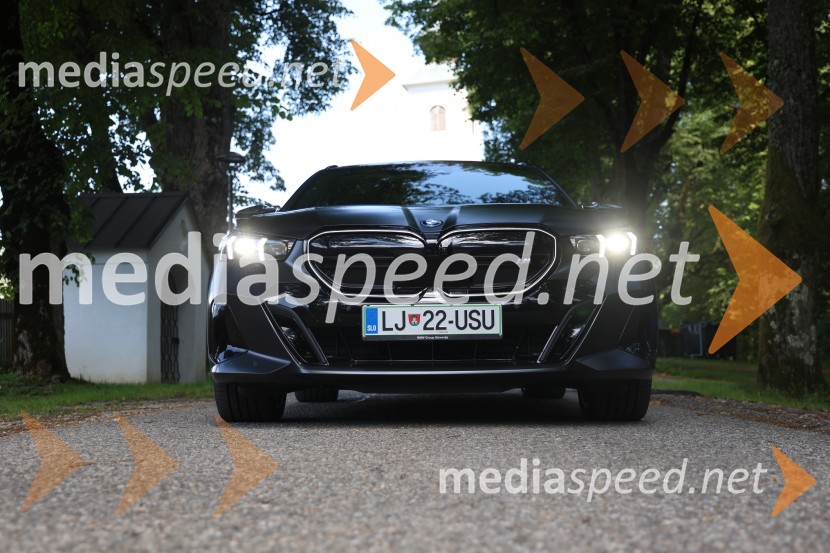 BMW I5 M60 TOURING (popolnoma električni pogon)