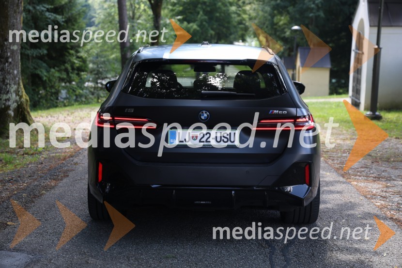 BMW I5 M60 TOURING (popolnoma električni pogon)