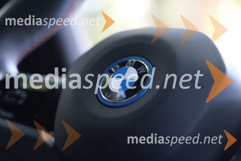 BMW I5 M60 TOURING (popolnoma električni pogon)