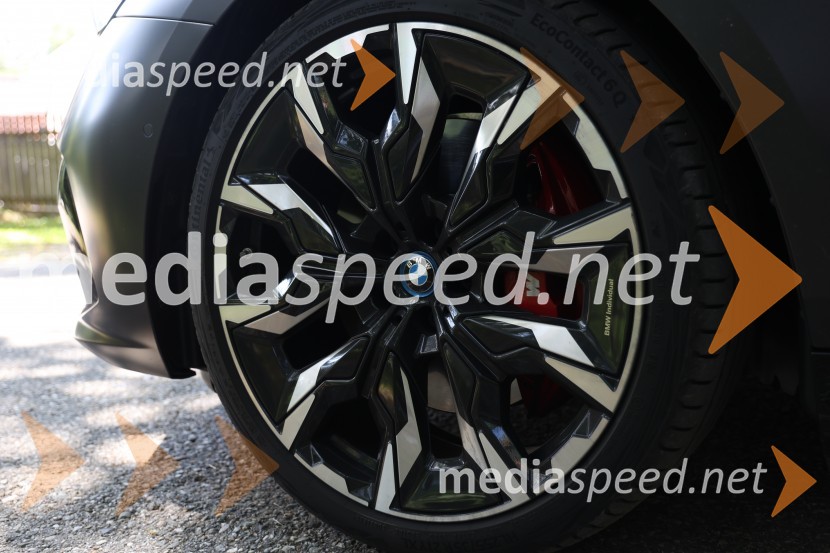 BMW I5 M60 TOURING (popolnoma električni pogon)