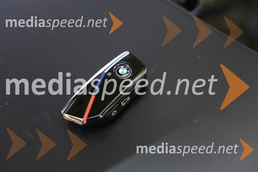 BMW I5 M60 TOURING (popolnoma električni pogon)