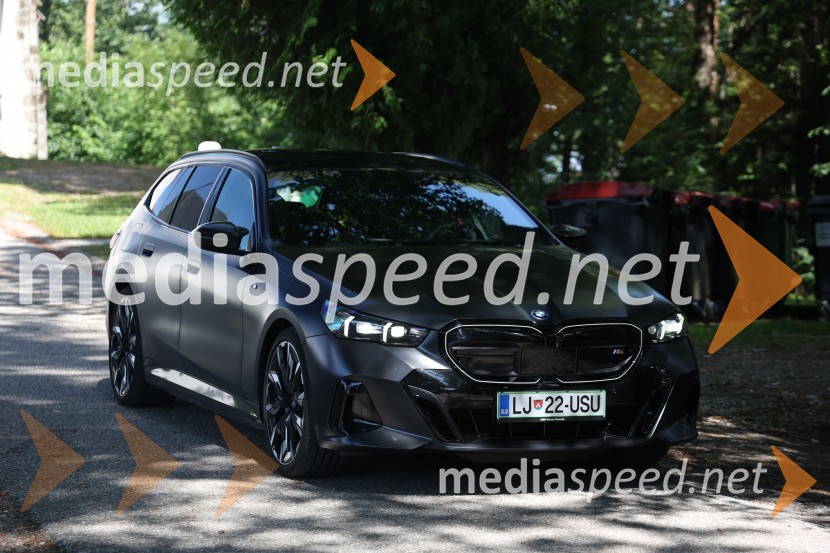 BMW I5 M60 TOURING (popolnoma električni pogon)