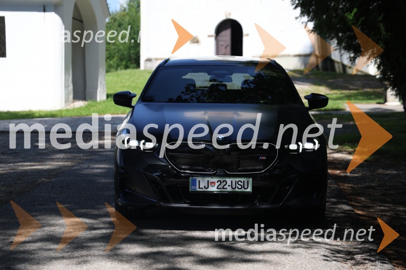 BMW I5 M60 TOURING (popolnoma električni pogon)