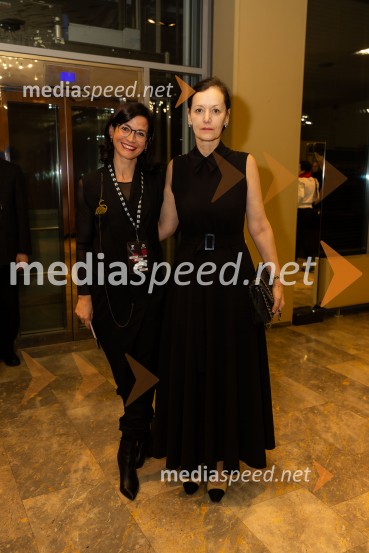  Simona  Belle, služba za stike z javnostmi MGL;  ... Festival Ruta, otvoritev festivala