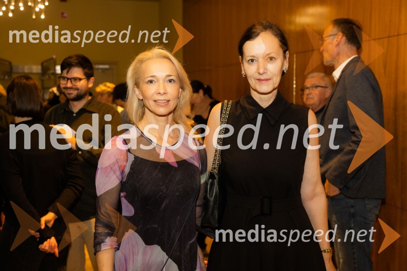  Tanja Pak, oblikovalka stekla, profesorica na ALUO; dr. Mateja Gaber, predsednica Akademskega zbora Filozofske fakulteteFestival Ruta, otvoritev festivala