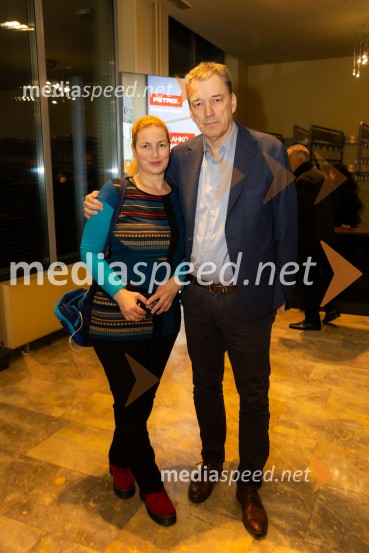  Katarina Šenk;  Matija Šenk, predsednik uprave, Zavarovalnica VzajemnaFestival Ruta, otvoritev festivala