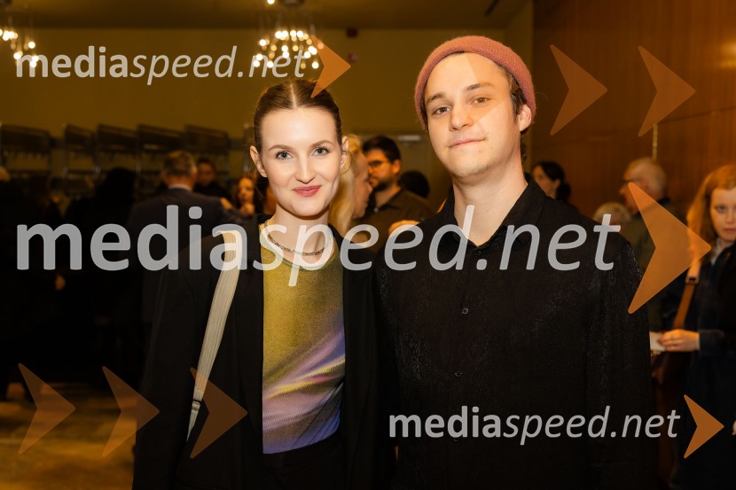  Lucija Harum, igralka, pevka;  Martin Vogrin, glasbenikFestival Ruta, otvoritev festivala