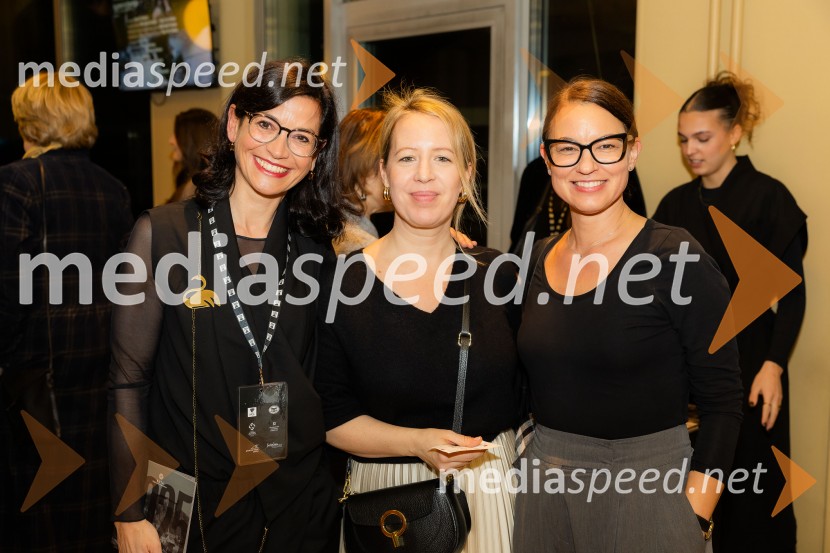  Simona  Belle, služba za stike z javnostmi MGL;  ... ;  ... Festival Ruta, otvoritev festivala