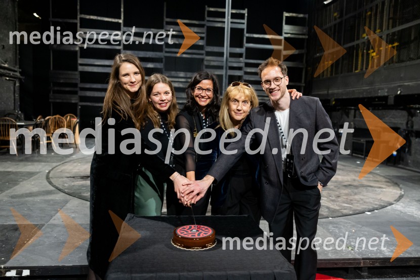  ... ;  ... ;  Simona  Belle, služba za stike z javnostmi MGL;  Barbara Hieng Samobor, direktorica in umetniška vodja MGL;  ... Festival Ruta, otvoritev festivala