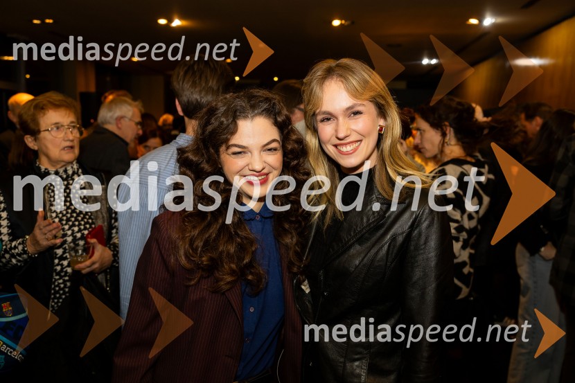  Diana  Kolenc, igralka;  Melani Mekicar, radijska in televizijska voditeljicaFestival Ruta, otvoritev festivala