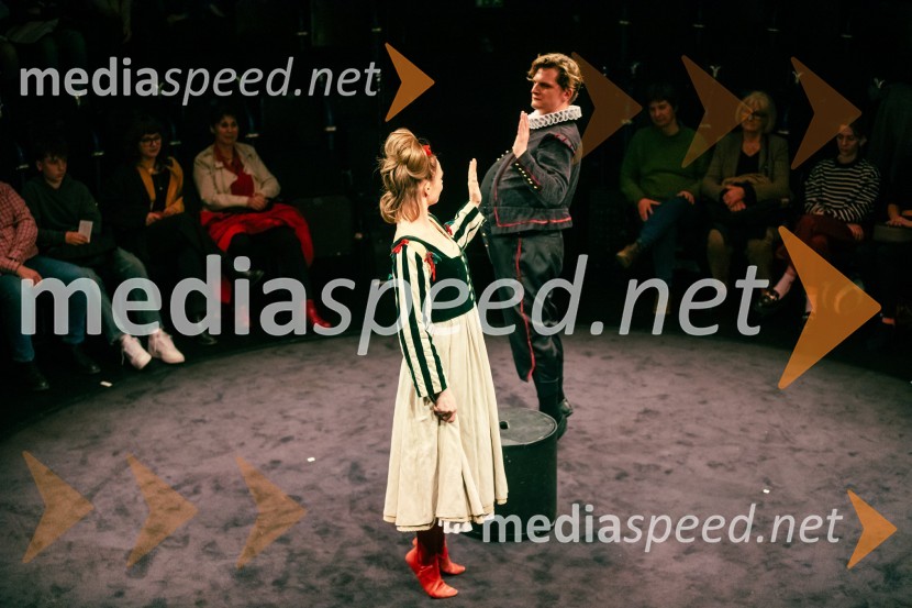  Klara Kuk, igralka;  Matevž Sluga, igralecIgralec, premiera gledališke predstave v Cankarjevem domu